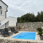 Apartamento With Pool In *