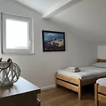 Apartamento With Pool In