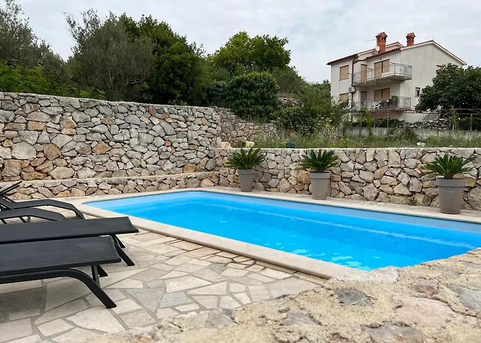 With Pool In * Kornić
