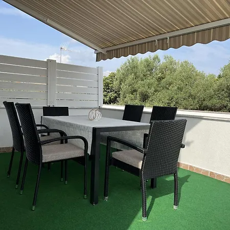 With Pool In Apartman Kornic