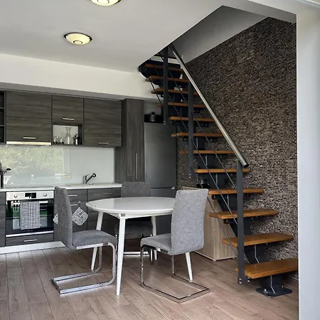 דירה With Pool In *