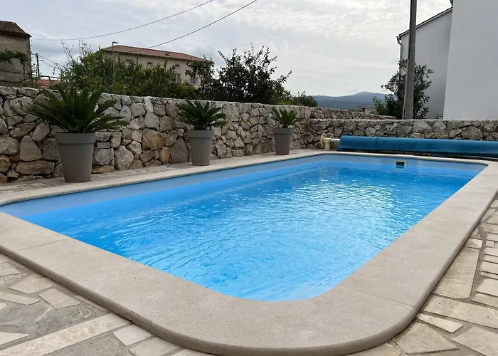 With Pool In * Kornić