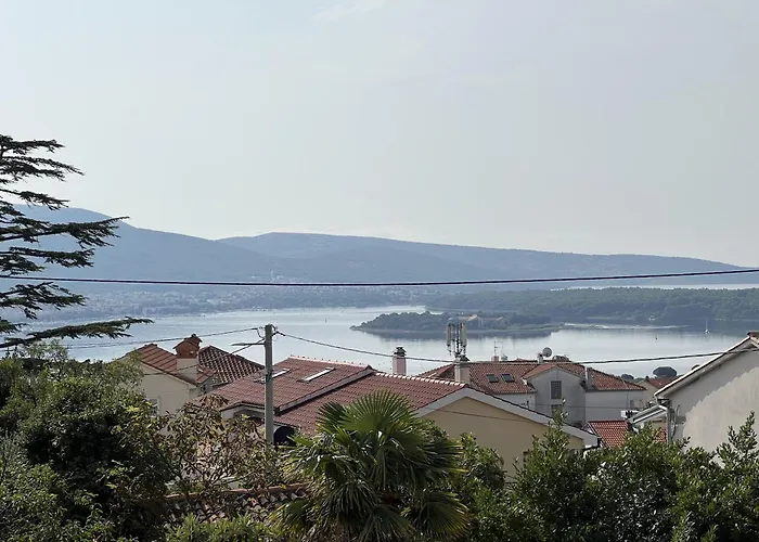 With Pool In Lejlighed